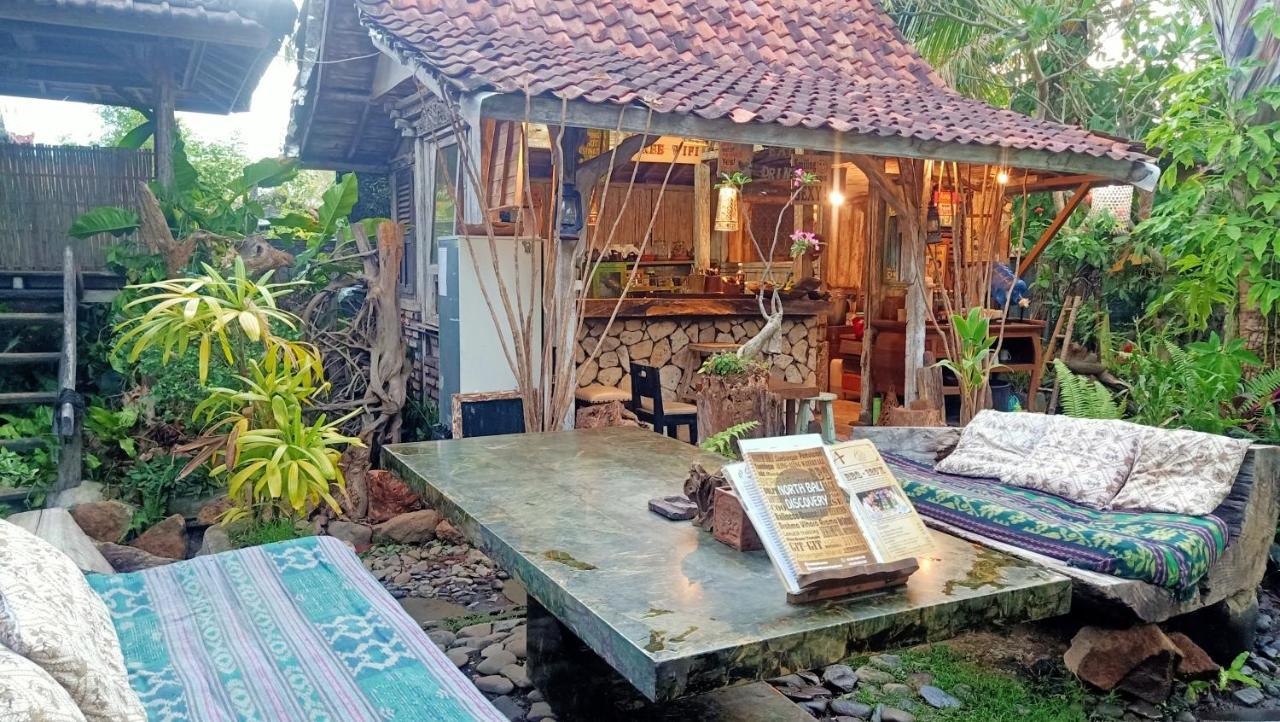 Santhiku Hotel & Spa Lovina  Exterior photo
